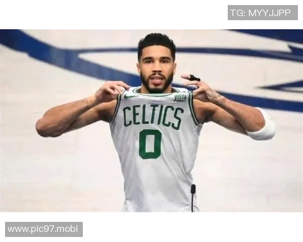 塔图姆放话比肩詹库杜,却因伤成凯尔独行侠大战最大悬念 塔图姆放话比肩詹库杜,却因伤成凯尔独行侠大战最大悬念